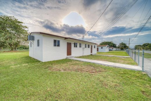Townhouse in Miami, Miami-Dade