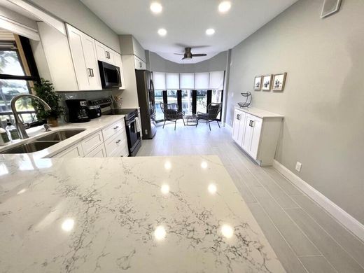 Townhouse in Jupiter, Palm Beach