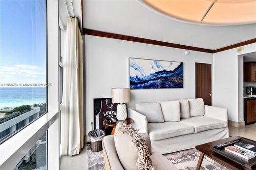Residential complexes in Miami Beach, Miami-Dade