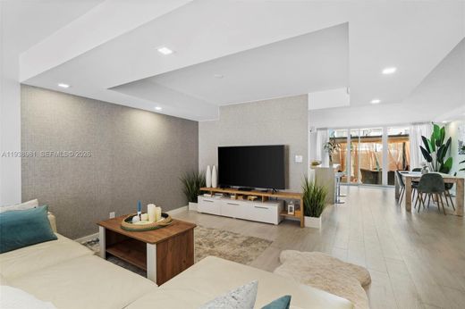 Casa di città a Hallandale Beach, Broward County