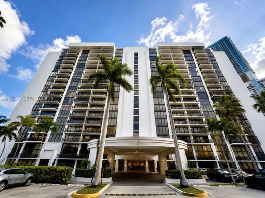 Residential complexes in Miami, Miami-Dade