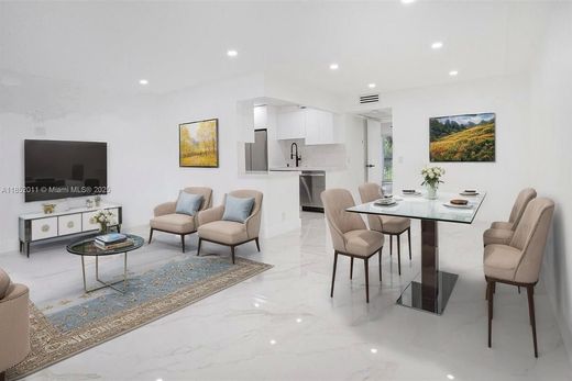 Residential complexes in Pembroke Pines, Broward County