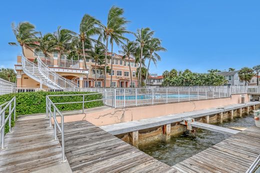 Townhouse in Boynton Beach, Palm Beach