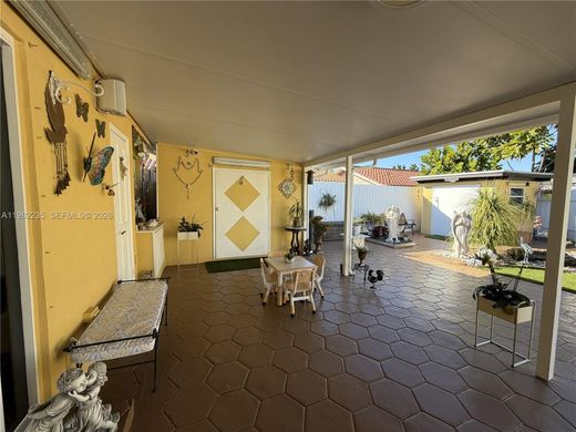 Villa in Miami, Miami-Dade