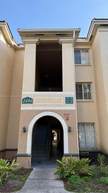 Residential complexes in Miramar, Broward County