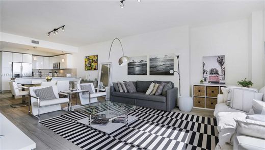 ‏בניין ב  מיאמי, Miami-Dade County