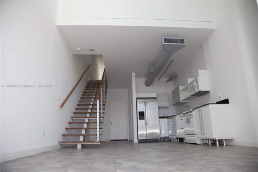 Komplex apartman Miami, Miami-Dade County