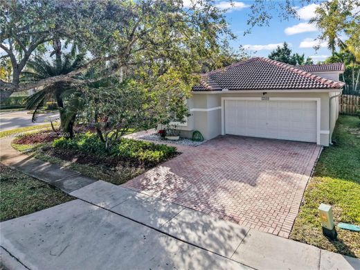 Villa in Pembroke Pines, Broward County