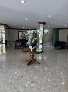 公寓楼  Hallandale Beach, Broward County