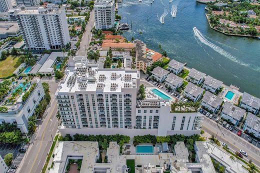 Residential complexes in Fort Lauderdale, Broward County