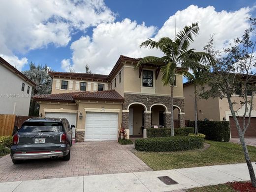 Villa - Doral, Miami-Dade County