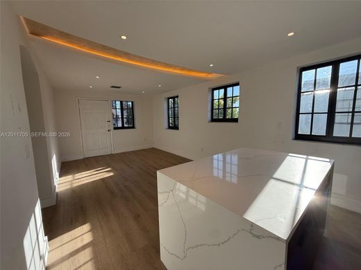 Residential complexes in Miami, Miami-Dade