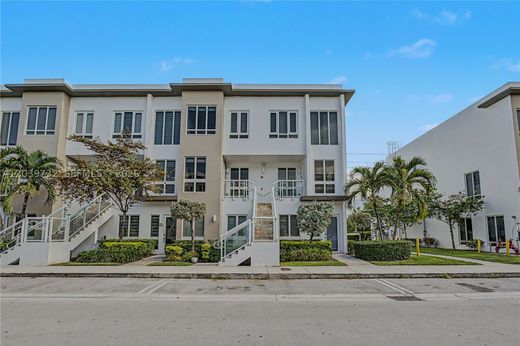 Townhouse in Miami, Miami-Dade