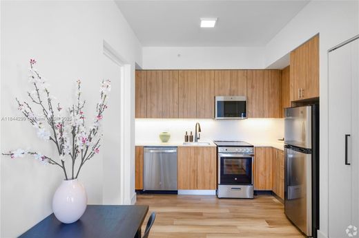 Wohnkomplexe in Miami, Miami-Dade County