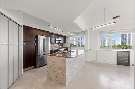 Residential complexes in Aventura, Miami-Dade