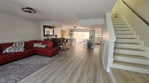Townhouse in North Miami Beach, Miami-Dade