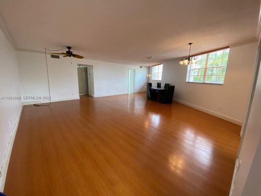 Komplex apartman North Bay Village, Miami-Dade County