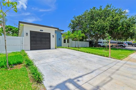 Villa - Pompano Beach, Broward County