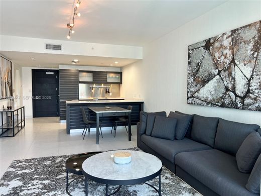 Residential complexes in Miami, Miami-Dade