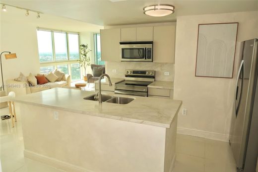Residential complexes in Miami, Miami-Dade
