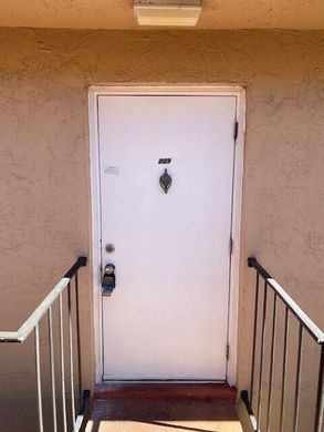 Residential complexes in Boca Raton, Palm Beach