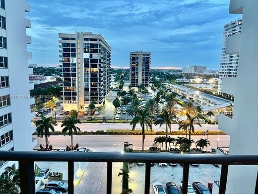 Complesso residenziale a Hallandale Beach, Broward County