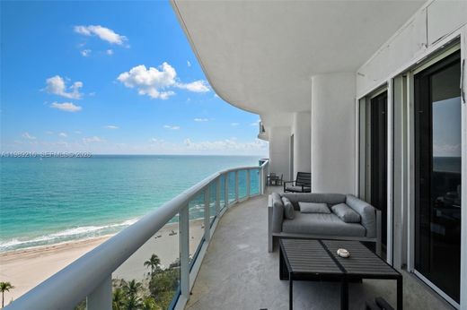 Complexes résidentiels à Bal Harbour, Comté de Miami-Dade