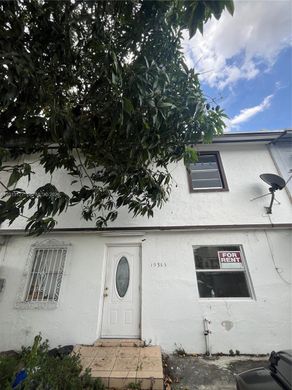 Casa adosada en Miami Gardens, Miami-Dade County