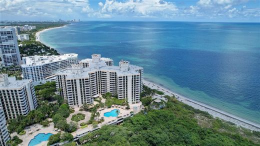 Residential complexes in Key Biscayne, Miami-Dade