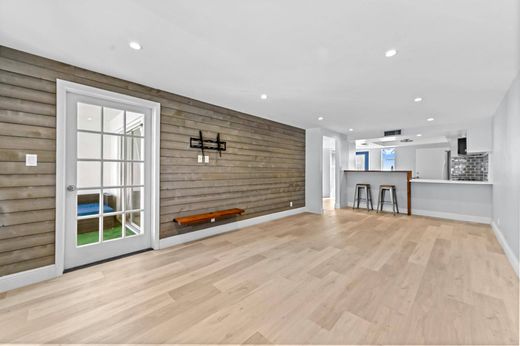 公寓楼  West Palm Beach, Palm Beach County