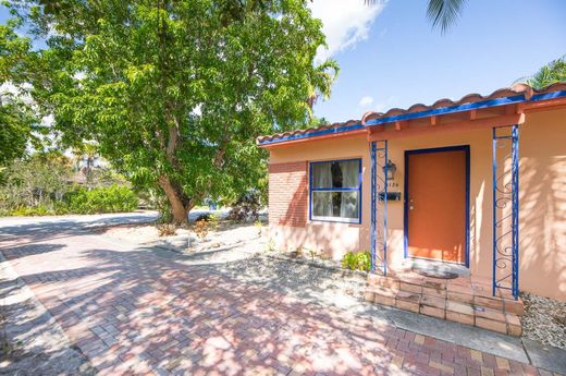 Residential complexes in Fort Lauderdale, Broward County