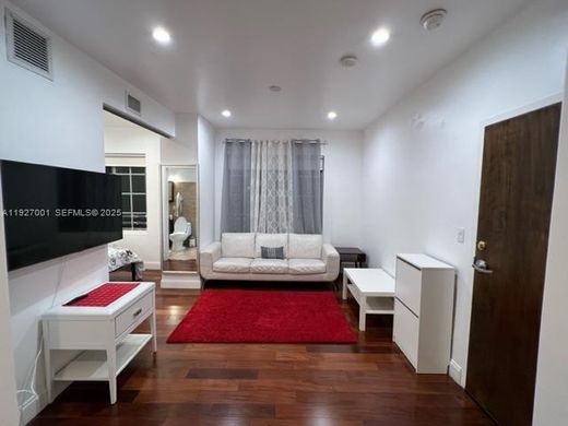 Complesso residenziale a Miami Beach, Miami-Dade County