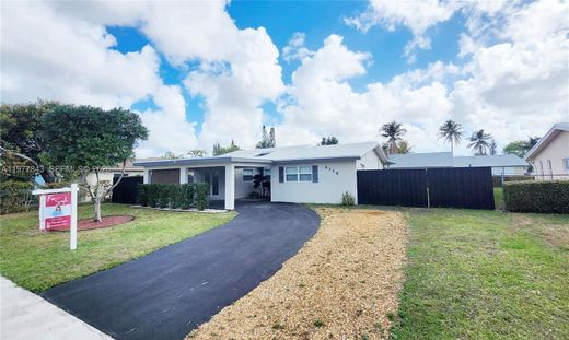 Villa in Tamarac, Broward County
