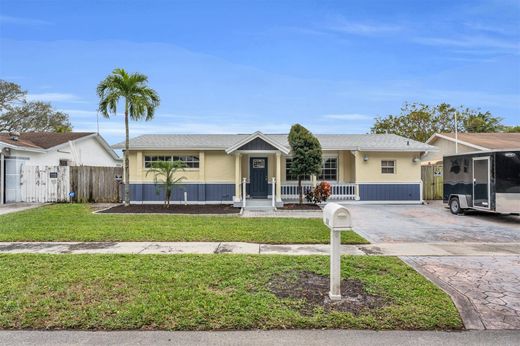 Villa in Pembroke Pines, Broward County