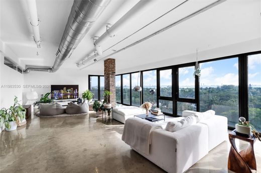 Residential complexes in Miami, Miami-Dade