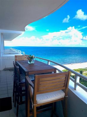 Complexes résidentiels à Surfside, Comté de Miami-Dade