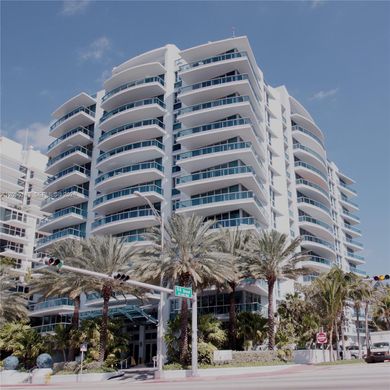 Residential complexes in Surfside, Miami-Dade