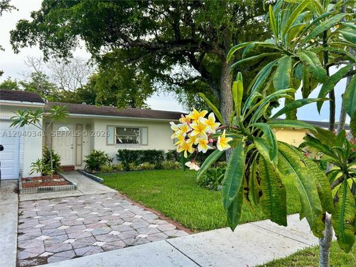 Villa - Margate Estates, Broward County