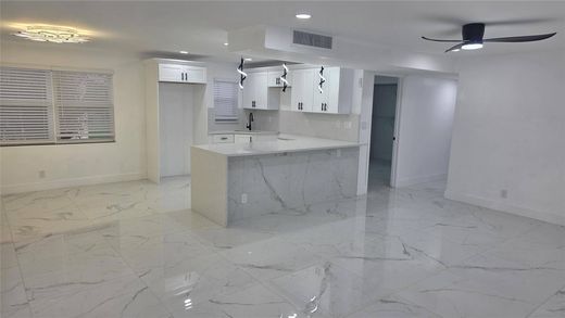 Residential complexes in Lauderhill, Broward County