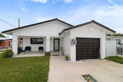 别墅  Miami Gardens, Miami-Dade County