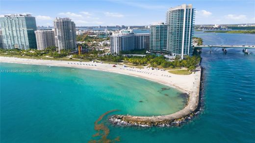 Complexes résidentiels à Bal Harbour, Comté de Miami-Dade