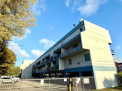 Complesso residenziale a Miami, Miami-Dade County