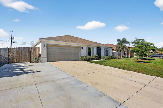 Villa in Port Saint Lucie, Saint Lucie County
