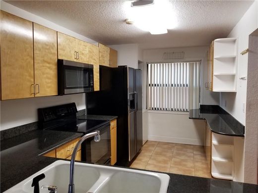 Residential complexes in Plantation, Broward County