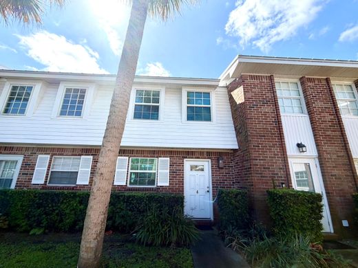 Townhouse in Jupiter, Palm Beach