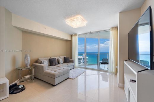 Жилой комплекс, Sunny Isles Beach, Miami-Dade County