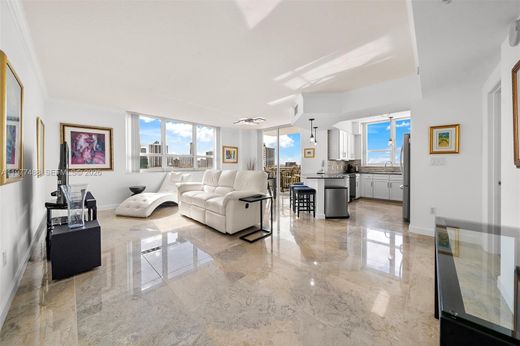 Residential complexes in Miami, Miami-Dade