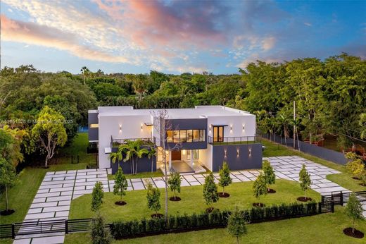 Villa Pinecrest, Miami-Dade County
