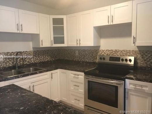 Residential complexes in Miami, Miami-Dade