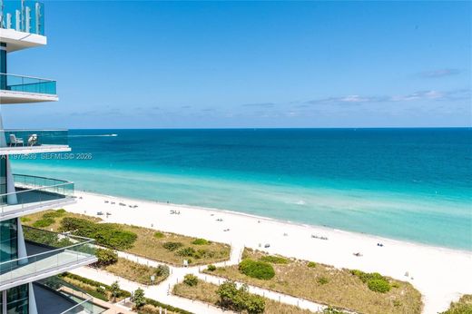 Residential complexes in Surfside, Miami-Dade